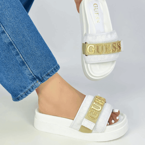 Nueva Sandalia GUESS ✨ 55% OFF - Últimas Unidades ✨